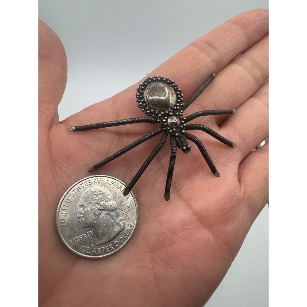 Vintage Spider Brooch Sterling Silver Insect Textured Coiled Pin Gothic Victoria - Picture 7 of 7